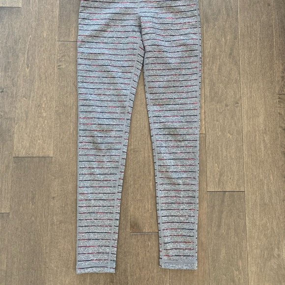 Mono B grey striped workout leggings - Picture 5 of 5